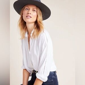 White Anthropologie Cloth and Stone Button Up Shirt with Embroidered Details